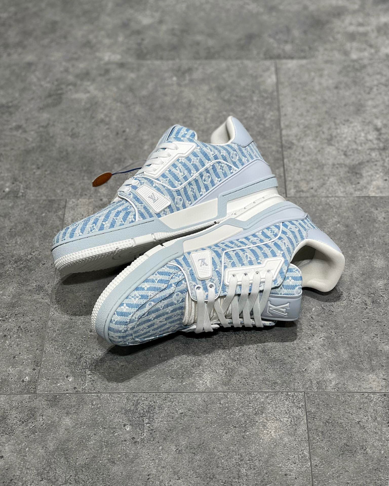 Louis Vuitton Sneaker – LSVT1280