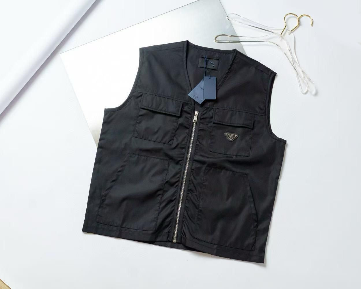 Prada Vest – VEJK1137