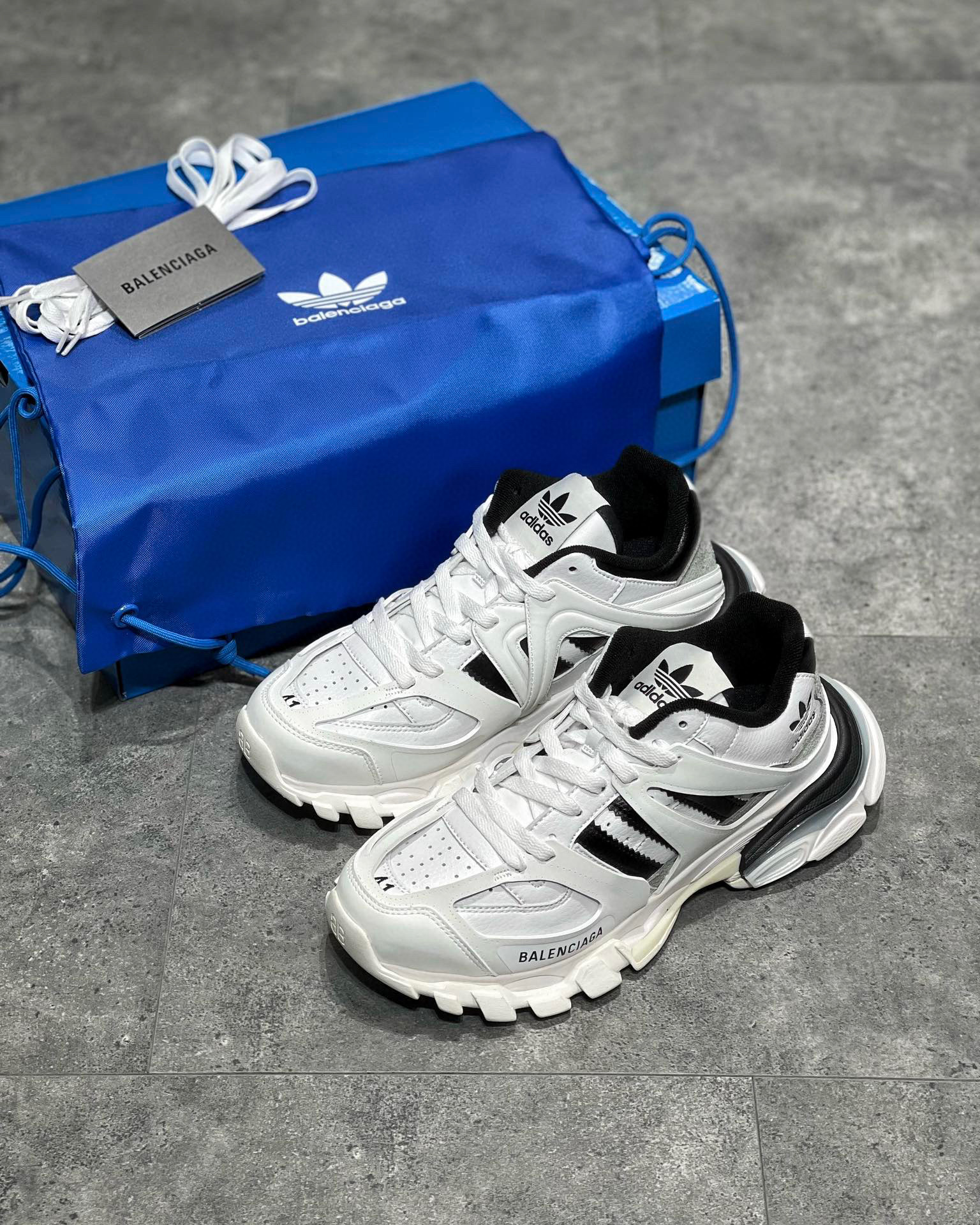 Balenciaga x Adidas Track 3.0 Sneaker – BLNC1175