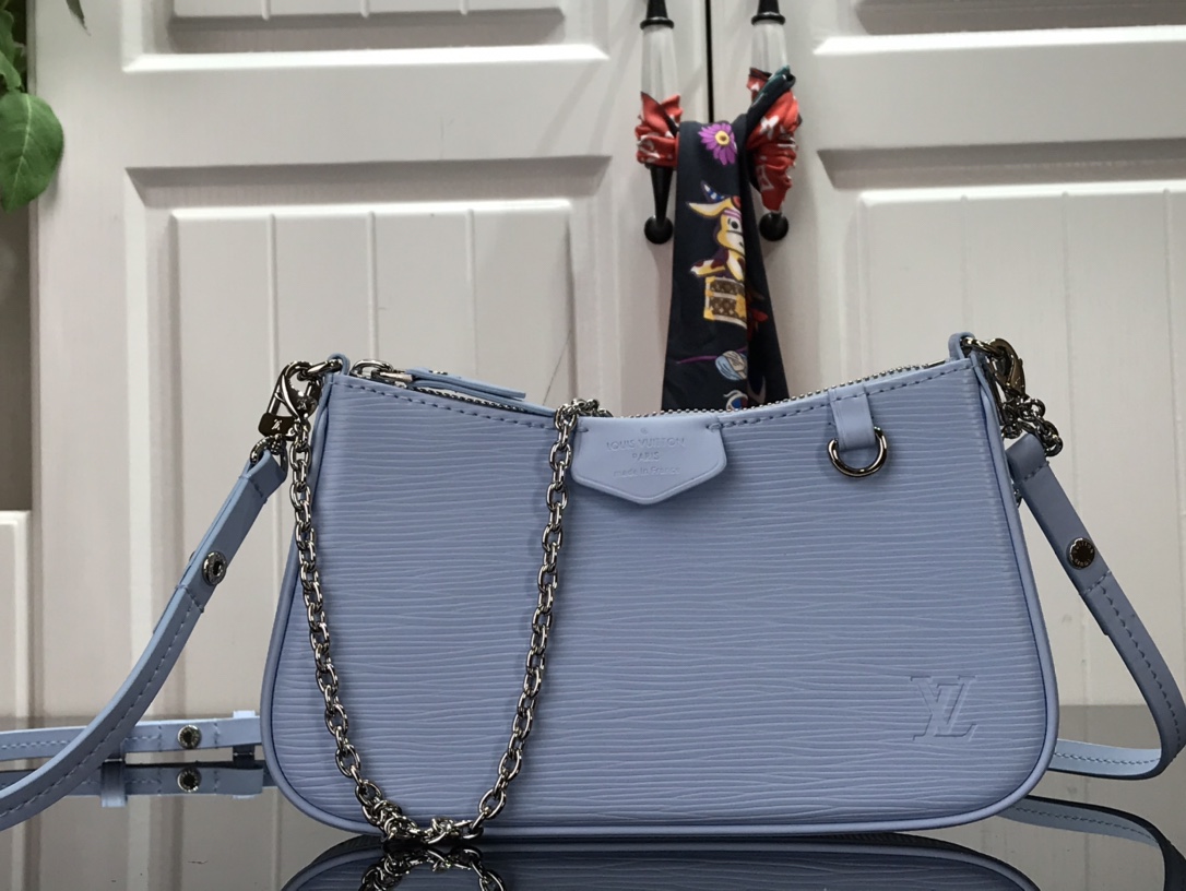 Louis Vuitton Shoulder Bag – LVSH1010
