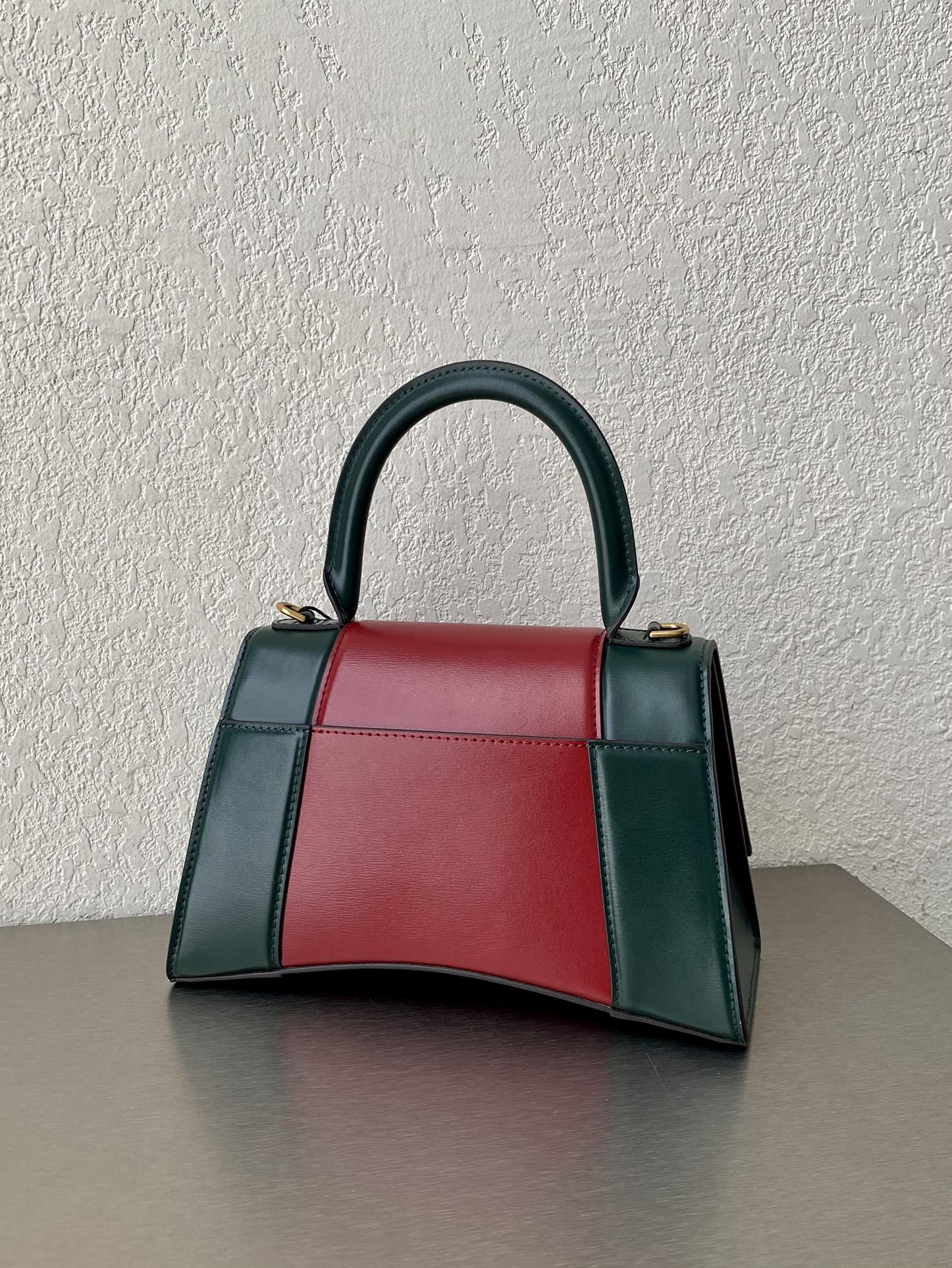 Gucci Shoulder Bag – GUSB1110