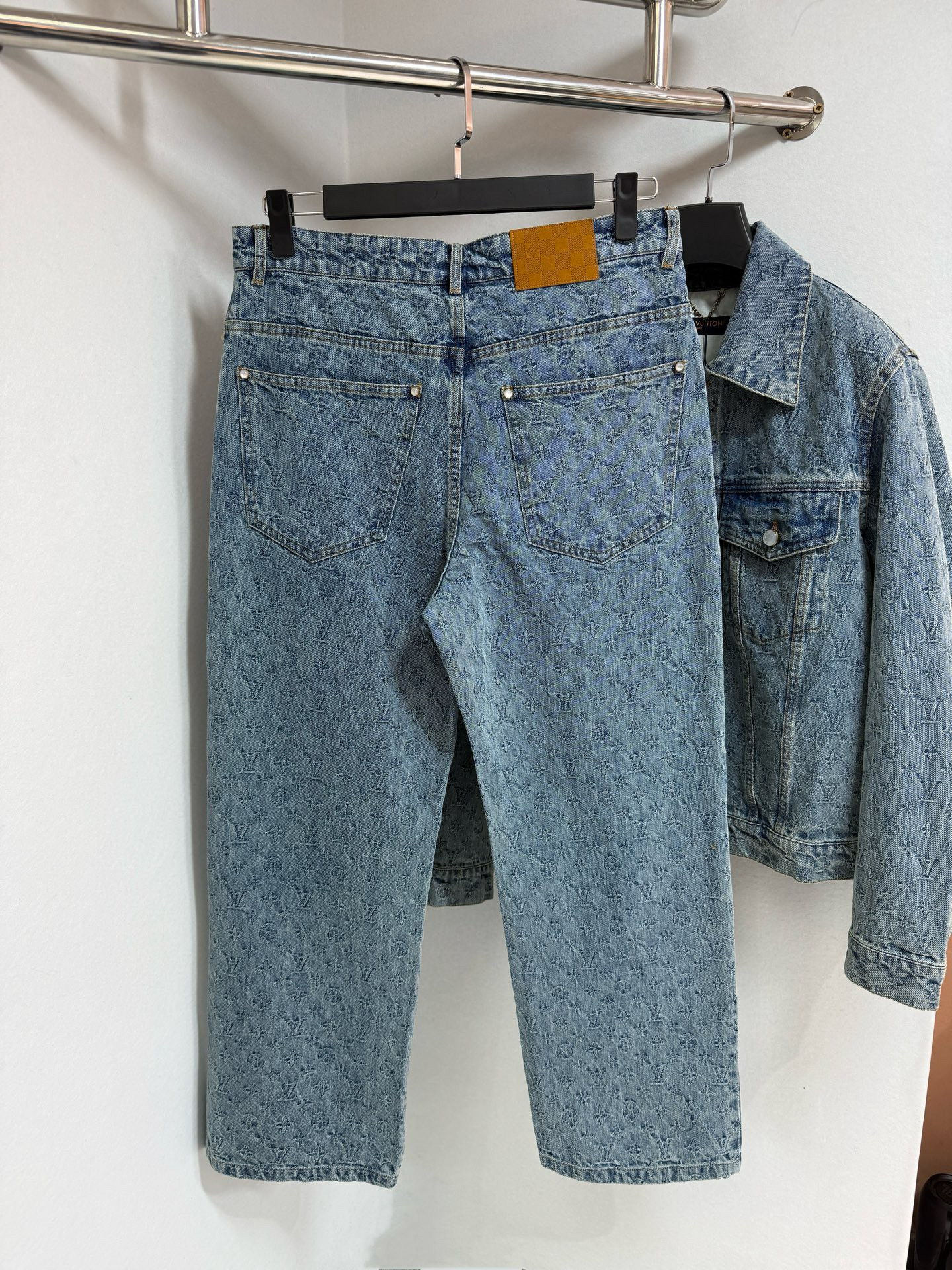 Louis Vuitton Jeans – JEPA1288