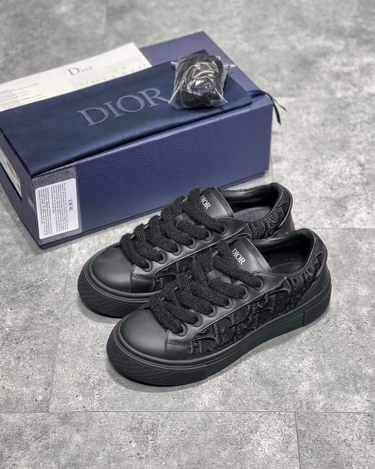Dior B33 Sneaker – DIOR1221