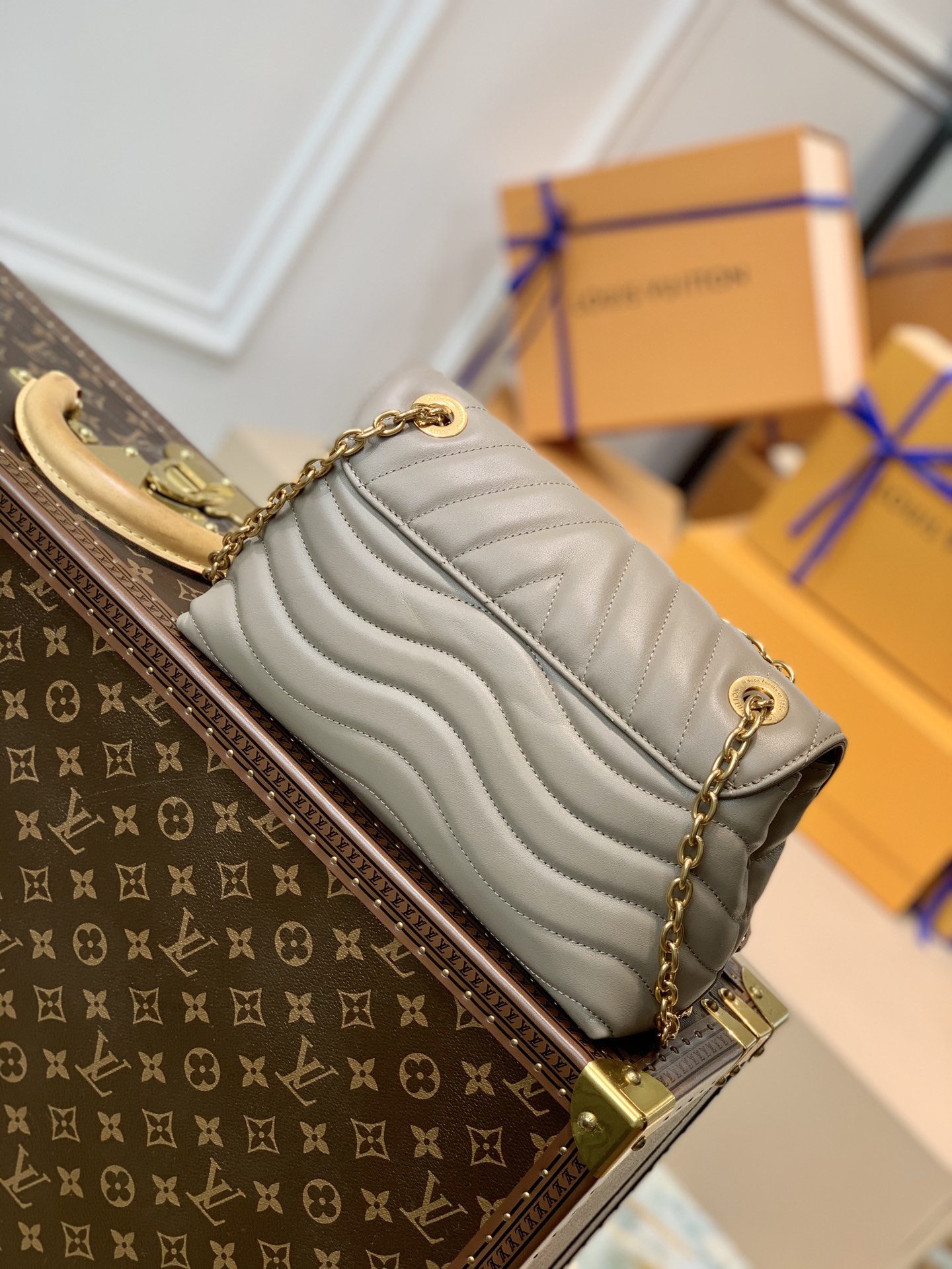 Louis Vuitton Shoulder Bag – LVSH1147