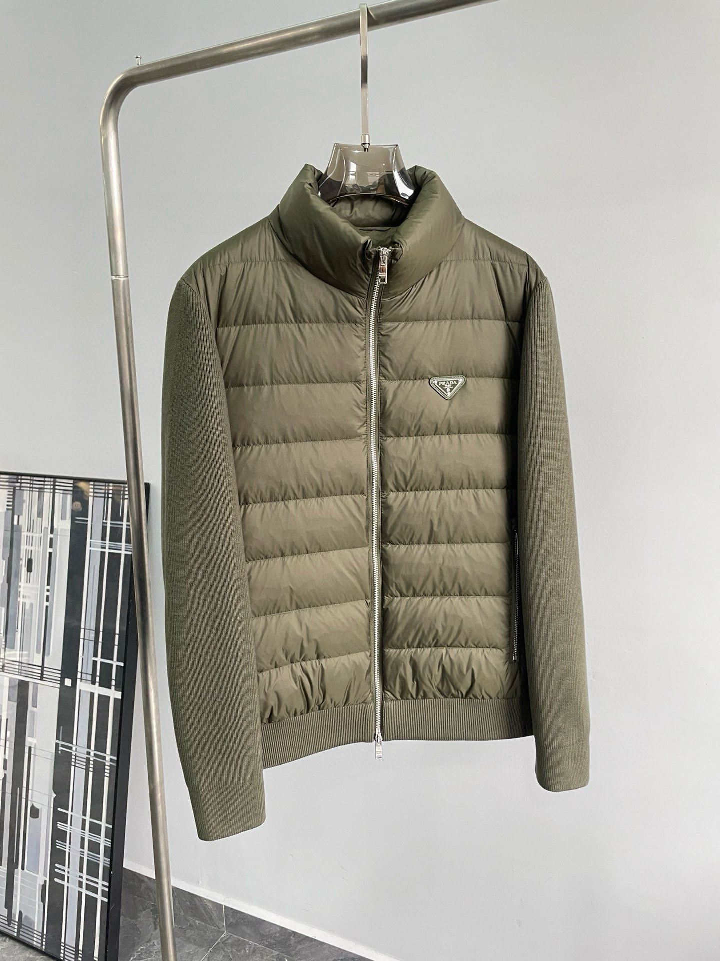 Prada Zip Sweater – SWHO2511