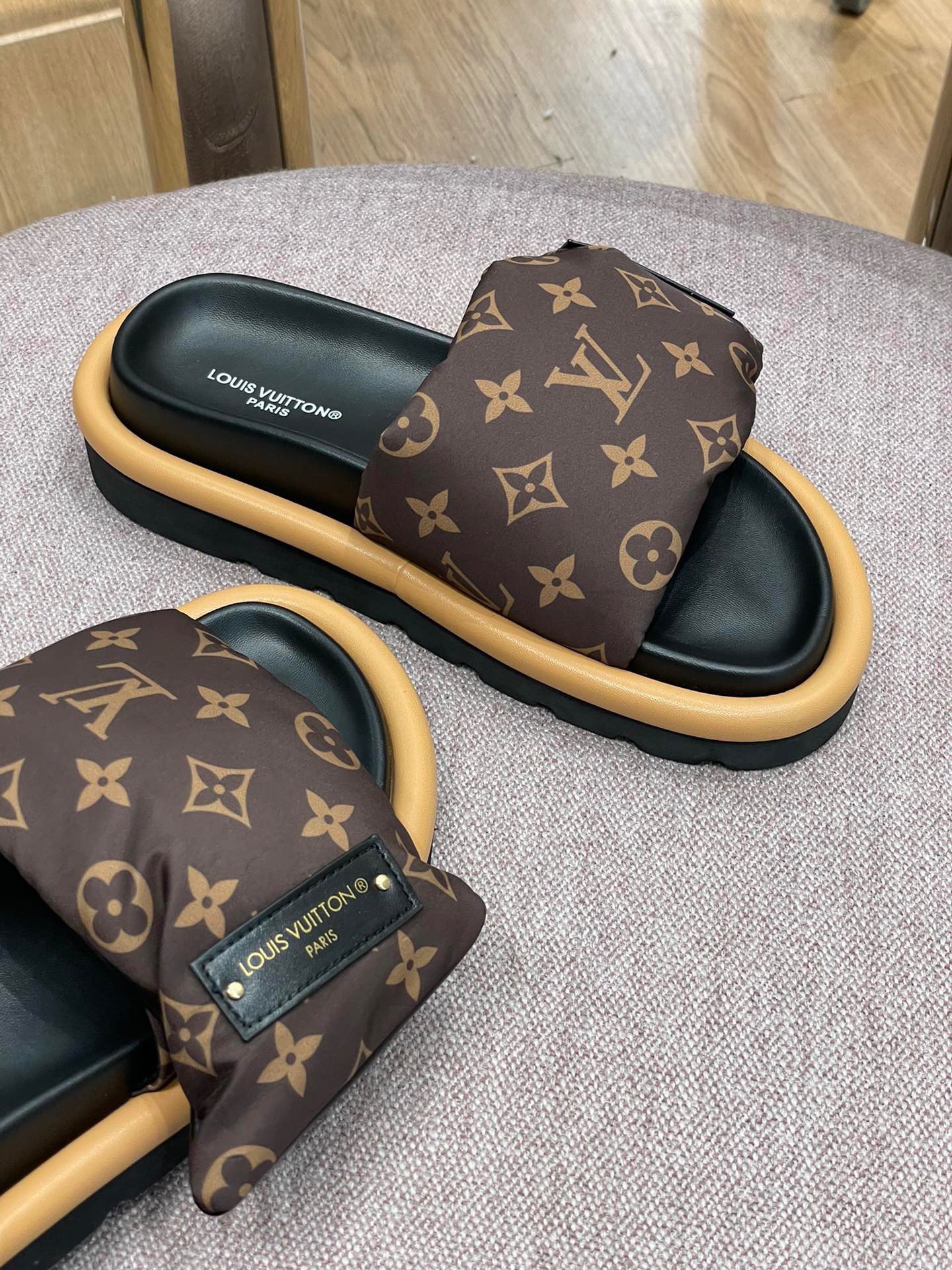 Louis Vuitton Slipper – SLPR11890