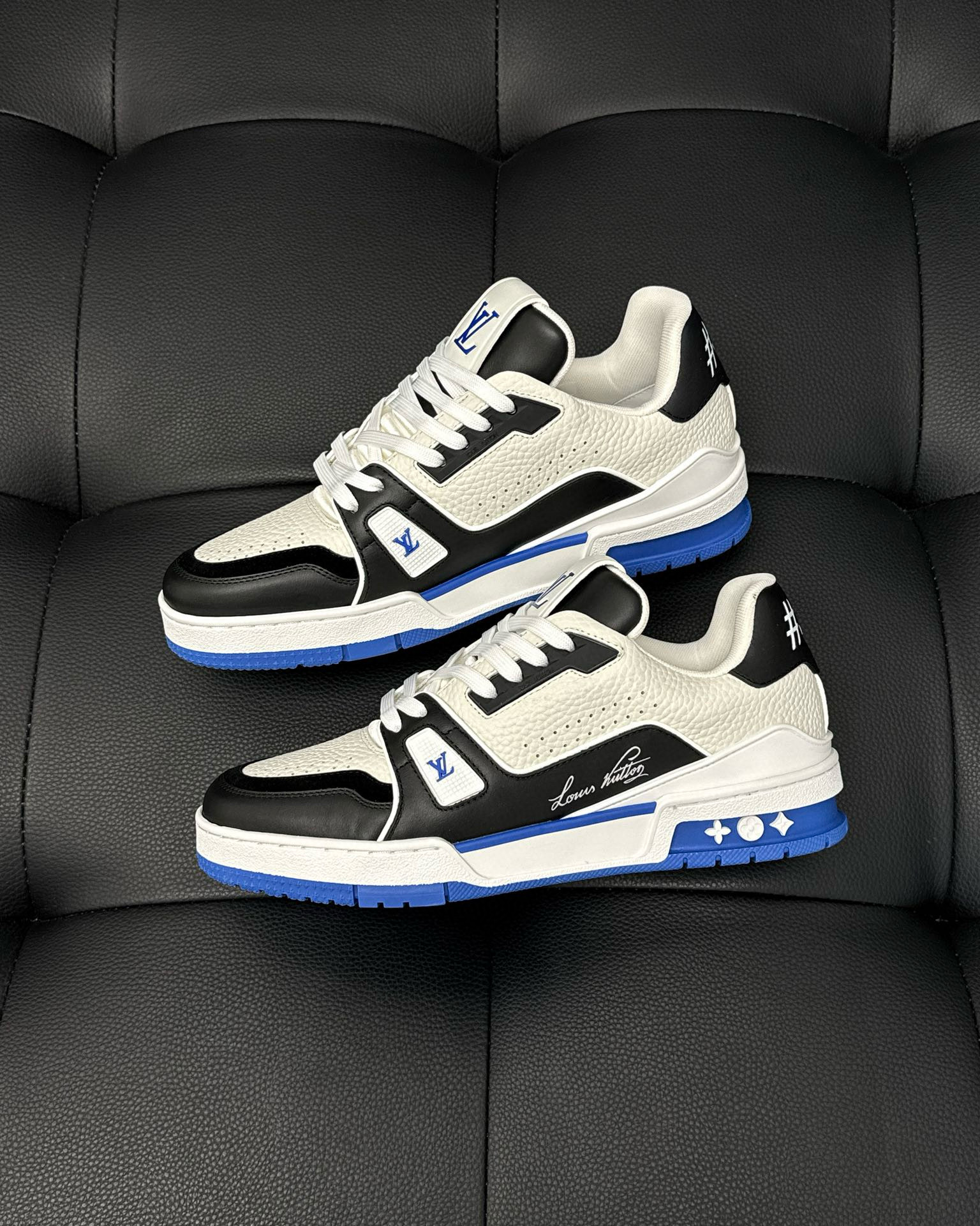 Louis Vuitton Sneaker – LSVT1387