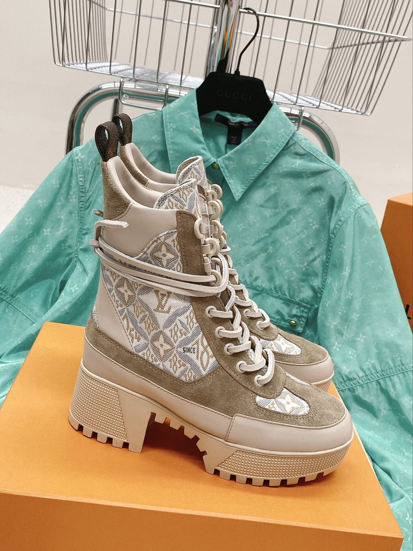 Louis Vuitton Boots – WOLV1008