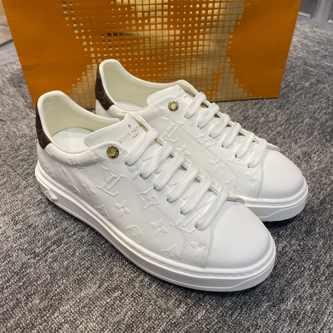 Louis Vuitton Sneaker – WOLV1064
