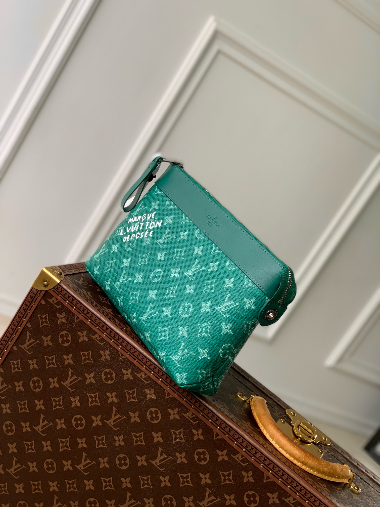 Louis Vuitton Pouch – BHPH1054
