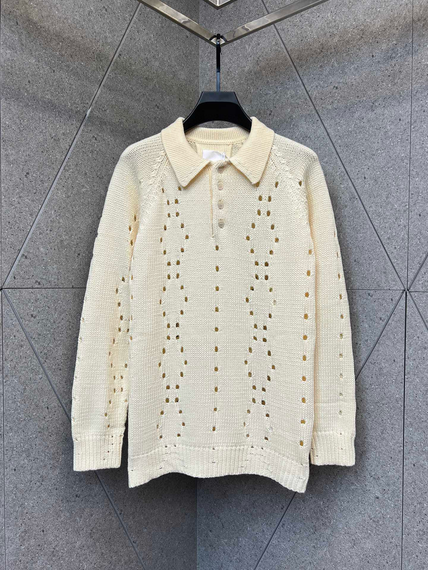 Givenchy Sweater – SWHO2439