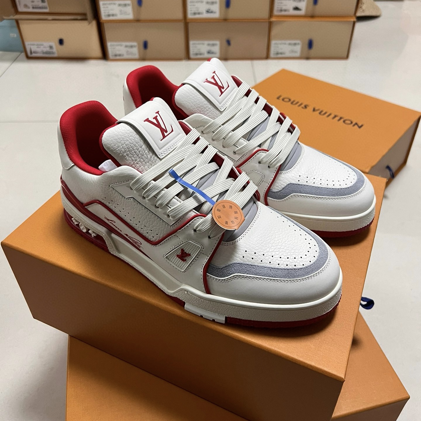 Louis Vuitton Sneaker – LSVT1356