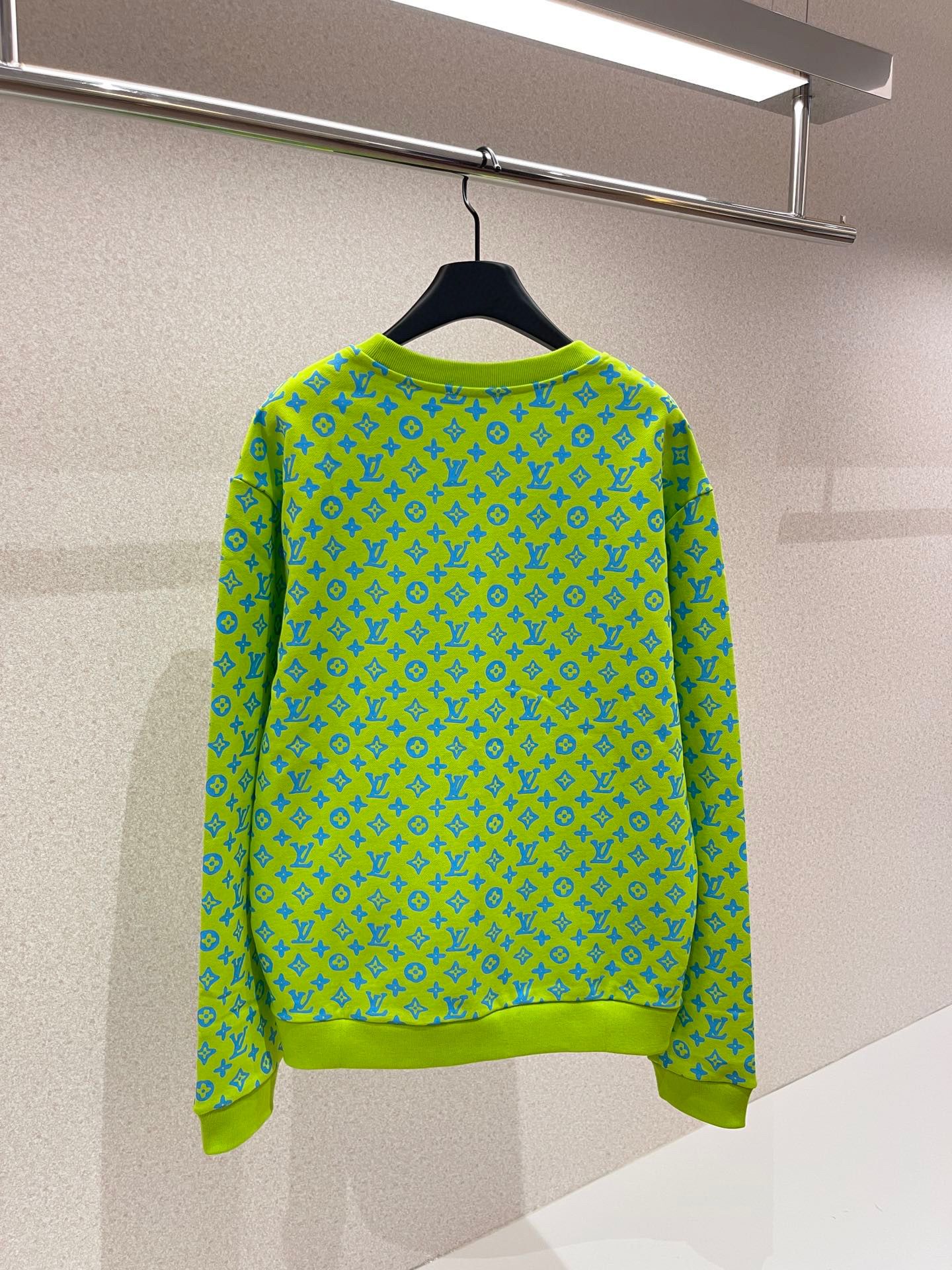 Louis Vuitton Sweater – SWHO1817