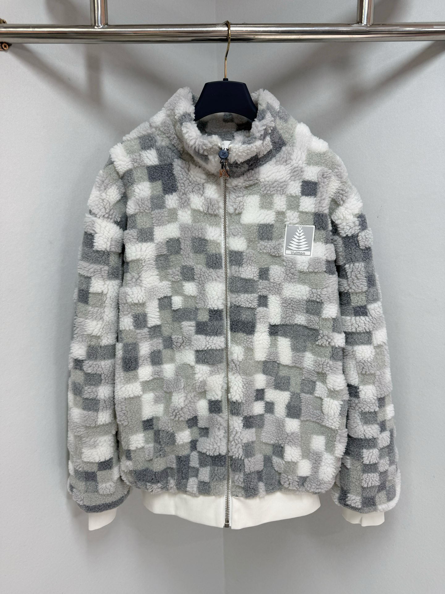 Louis Vuitton Jacket – CJKT1739