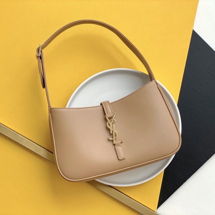 Yves Saint Lauren Bag – YSLB1004