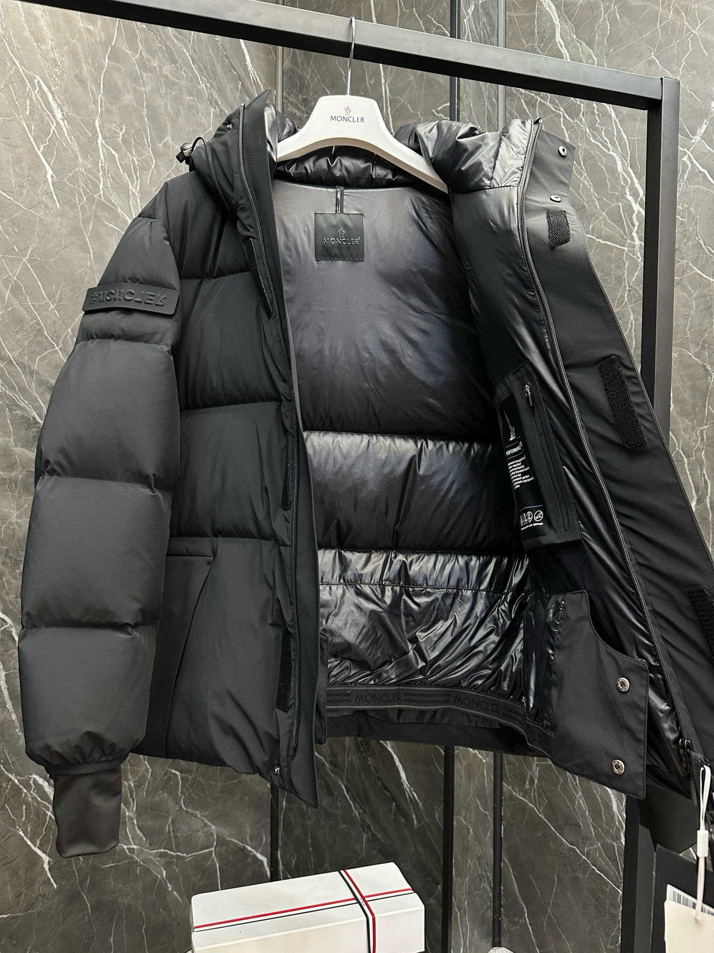 Moncler Jacket – CJKT1727