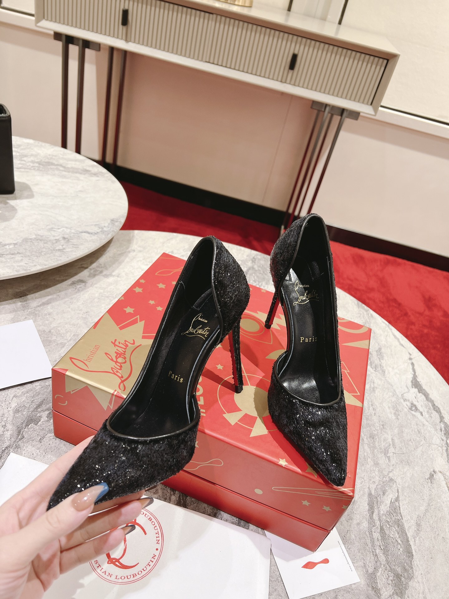 Christian Louboutin Pumps – CLWO1007