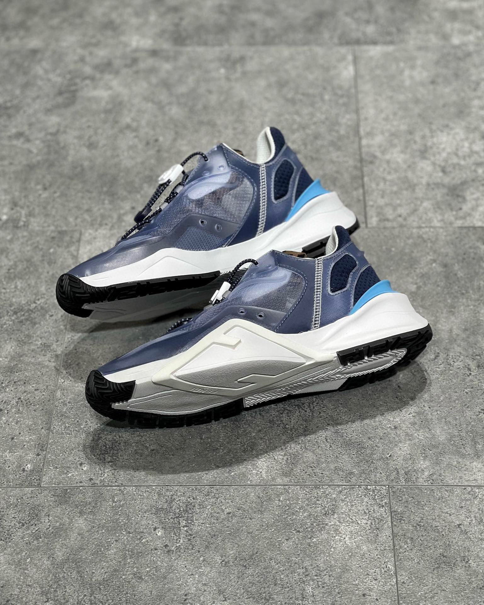 Fendi Sneaker – FEND1085