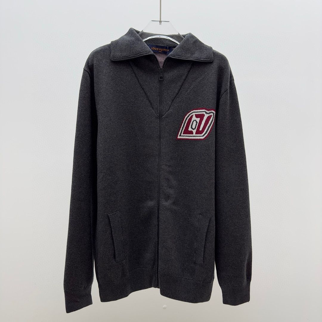 Louis Vuitton Zipped Sweater – SWHO1866