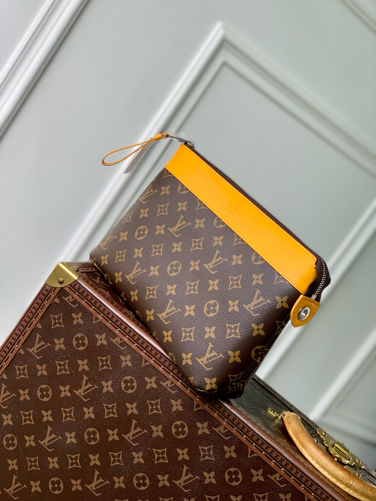 Louis Vuitton Pouch – BHPH1052