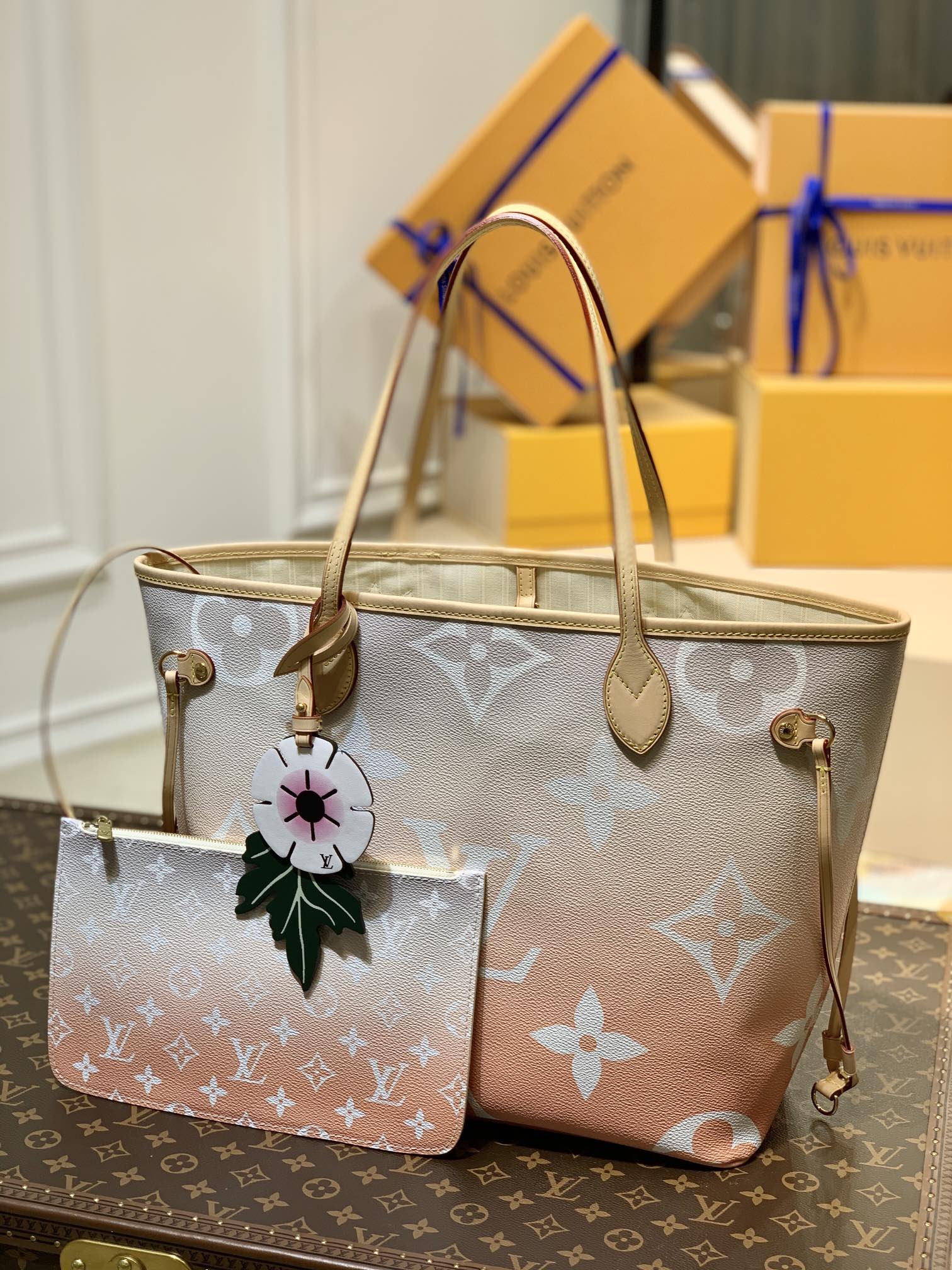 Louis Vuitton Tote Bag – LVTB1130
