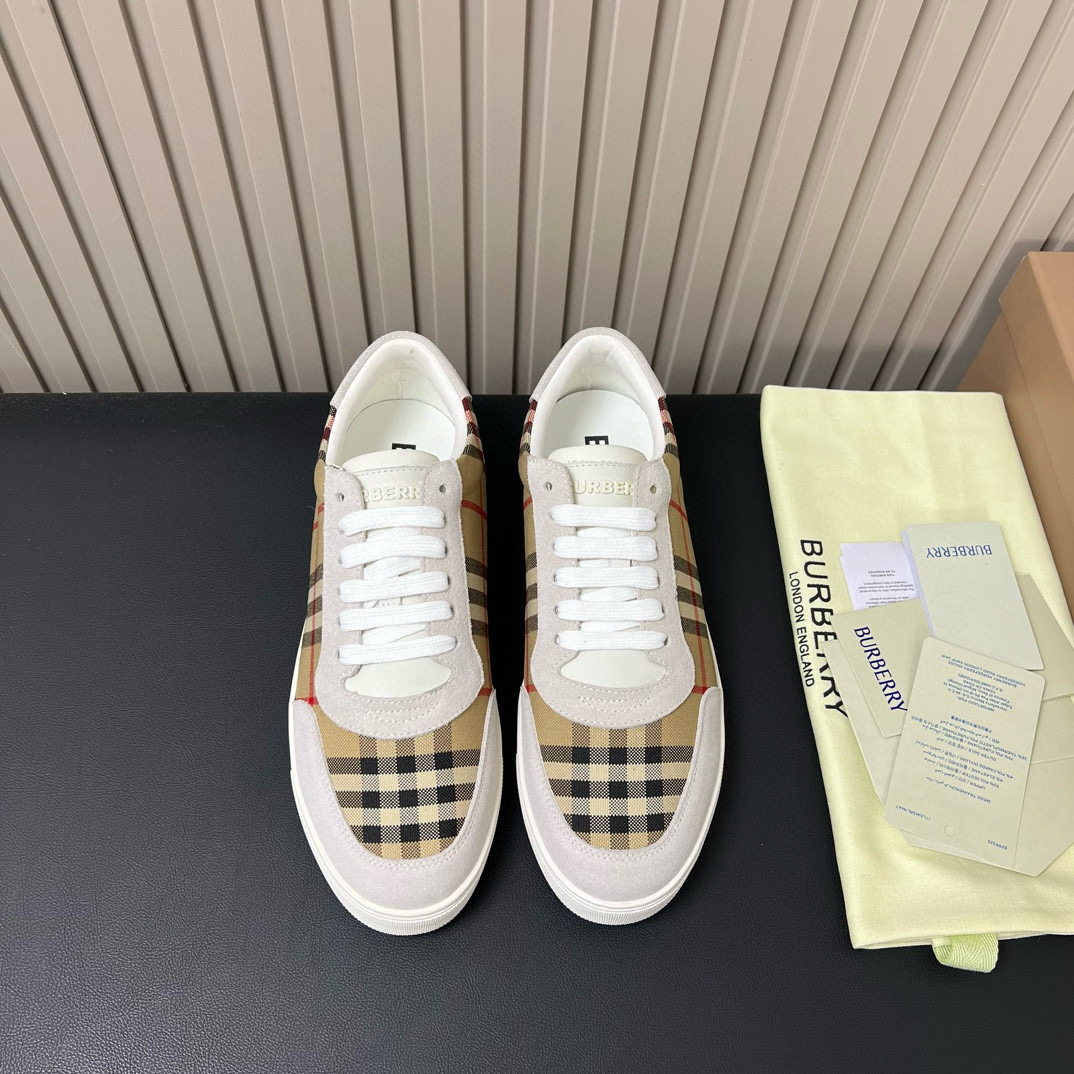 Burberry Sneaker – BBRY1061