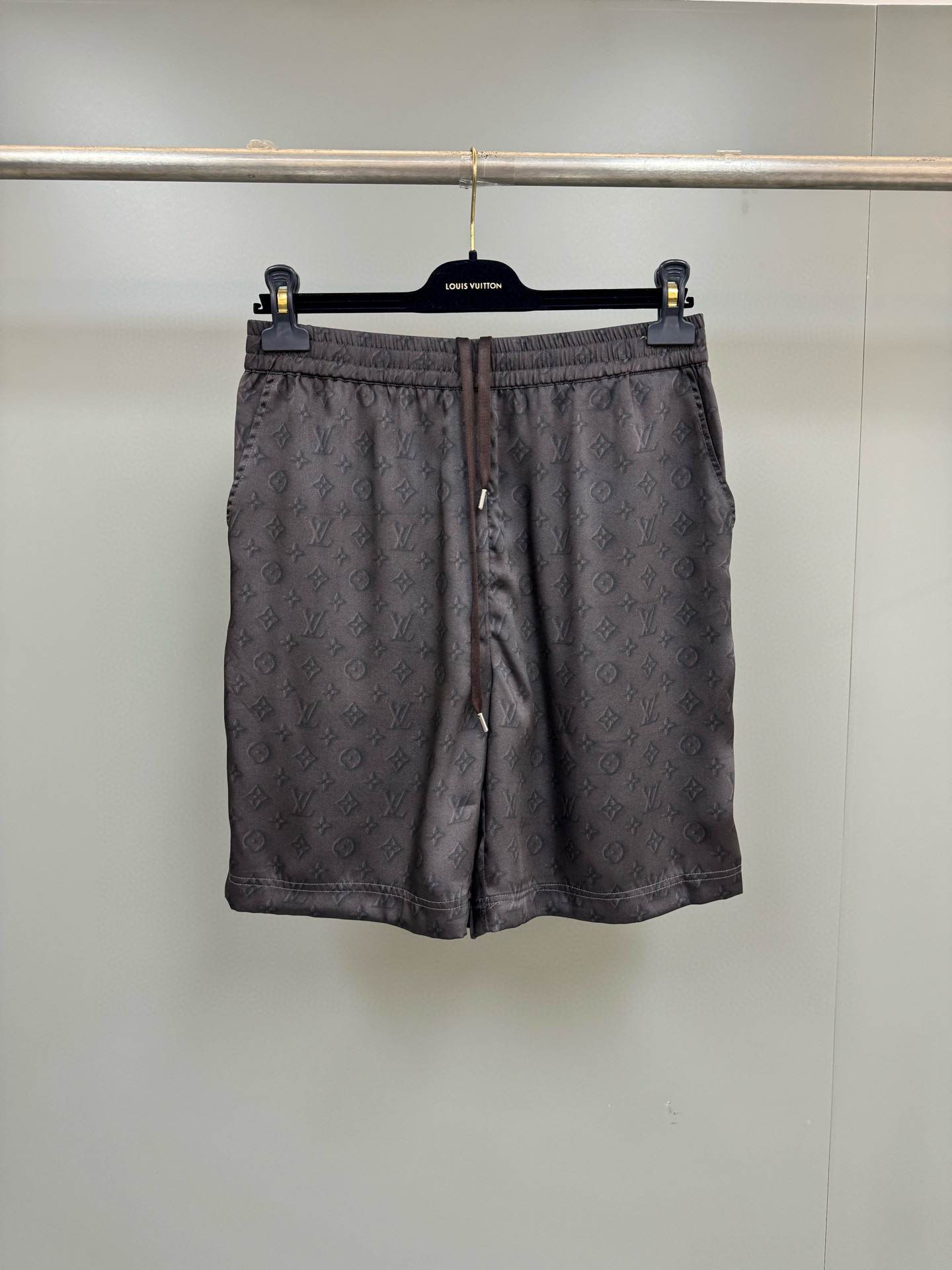 Louis Vuitton Short – TRJT1192