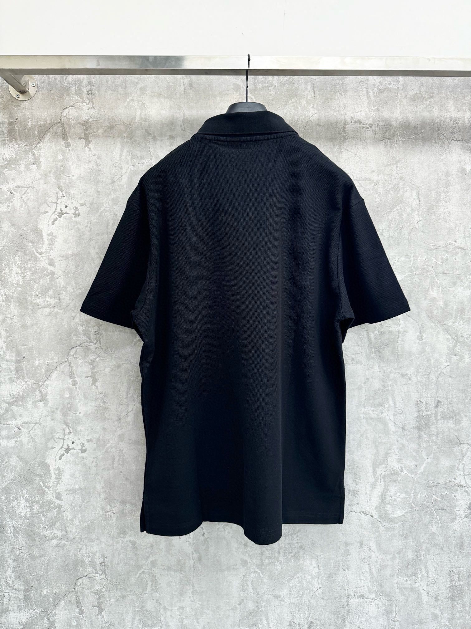 Louis Vuitton T-Shirt – TSHP2936
