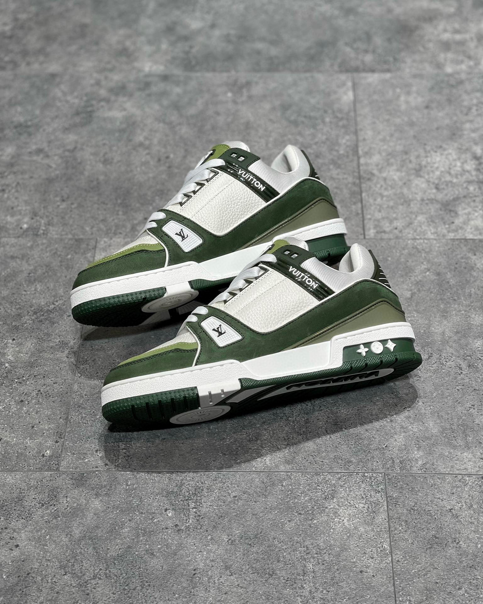 Louis Vuitton Sneaker – LSVT1286