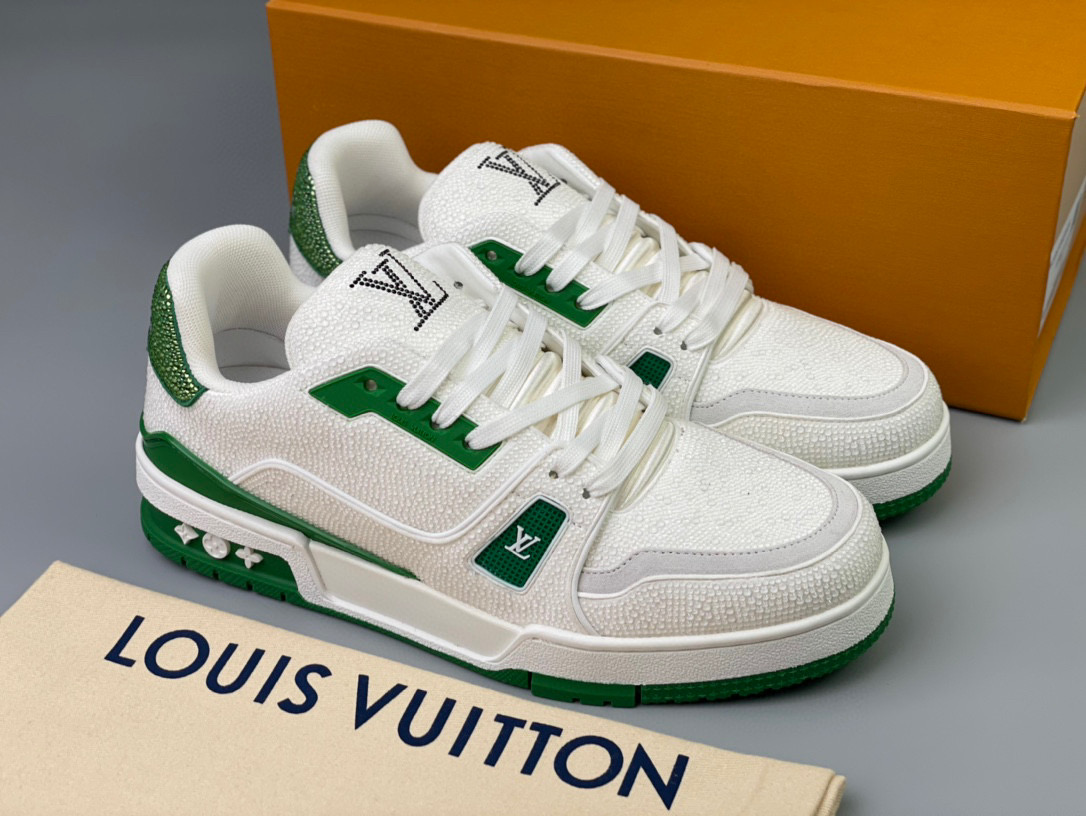 Louis Vuitton Sneaker – LSVT1214