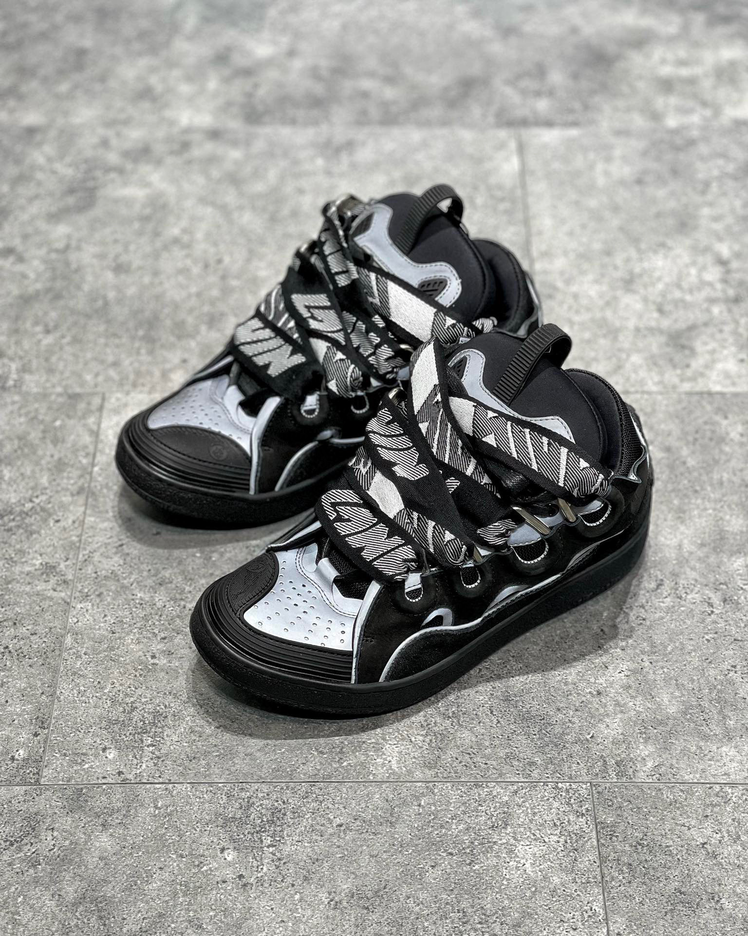 Lanvin Sneaker – LANV1016