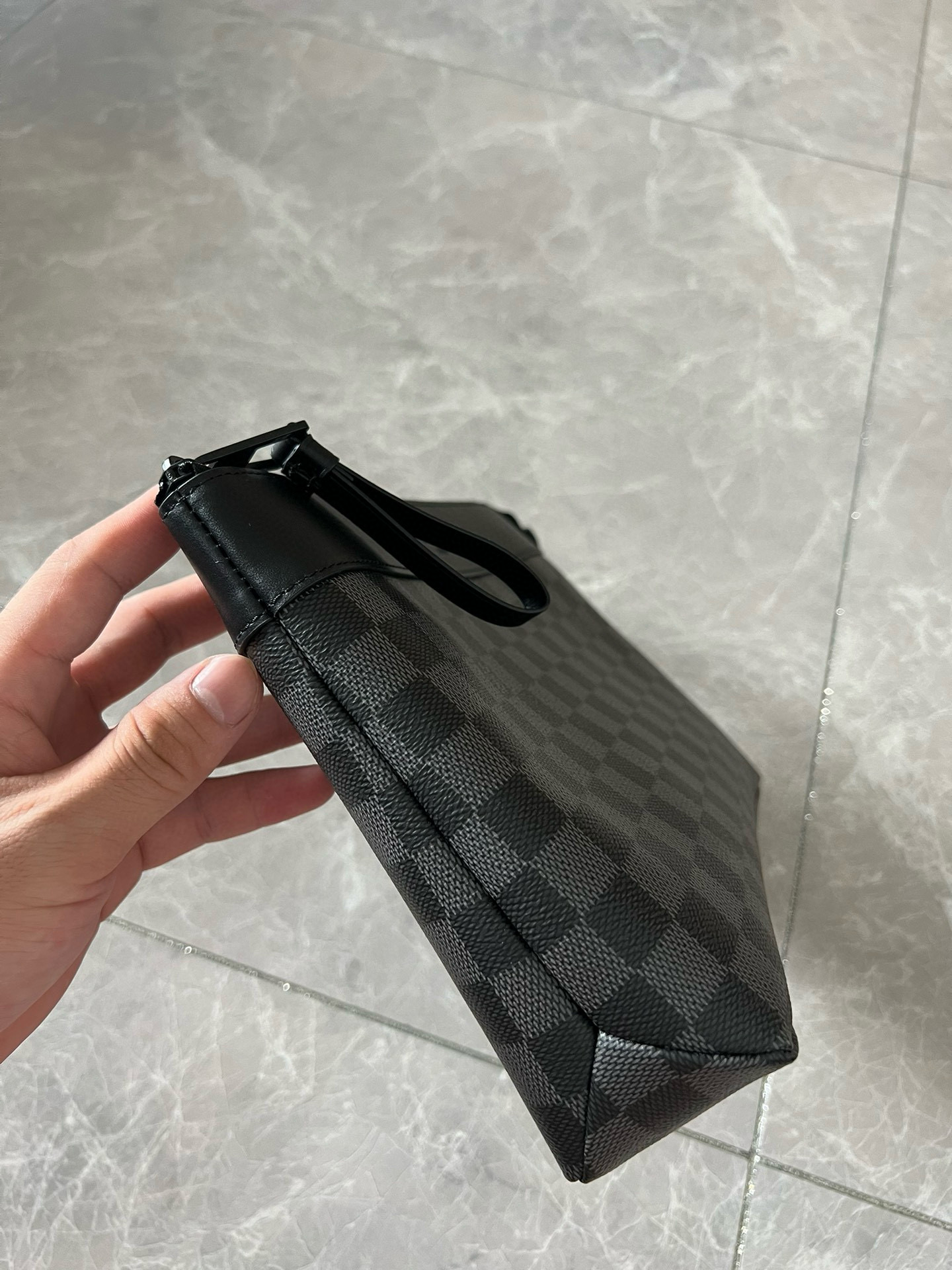 Louis Vuitton Pouch – BHPH1048