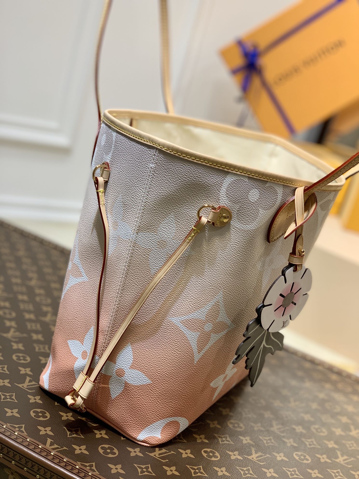 Louis Vuitton Tote Bag – LVTB1130