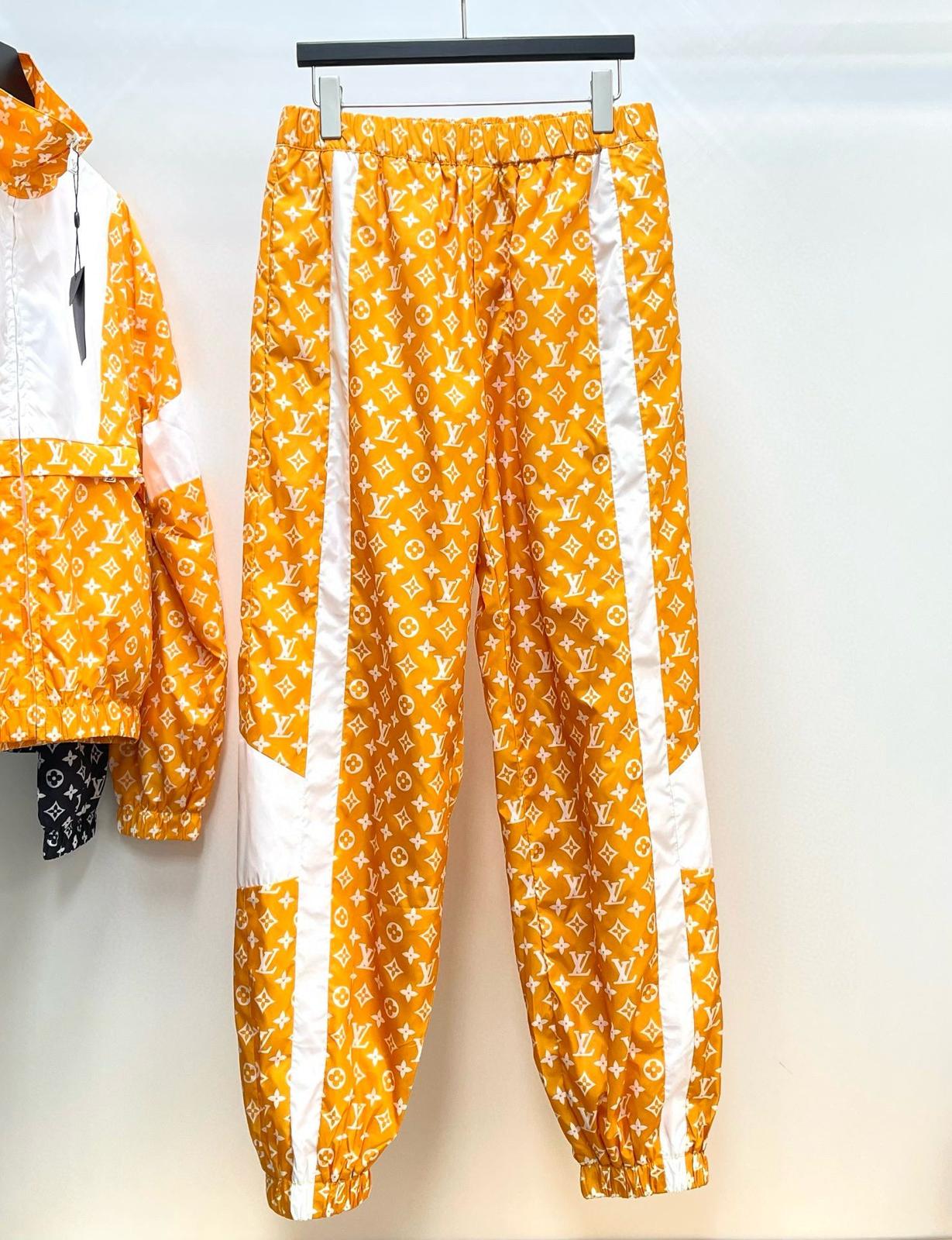 Louis Vuitton Track Pants – TRJT1161