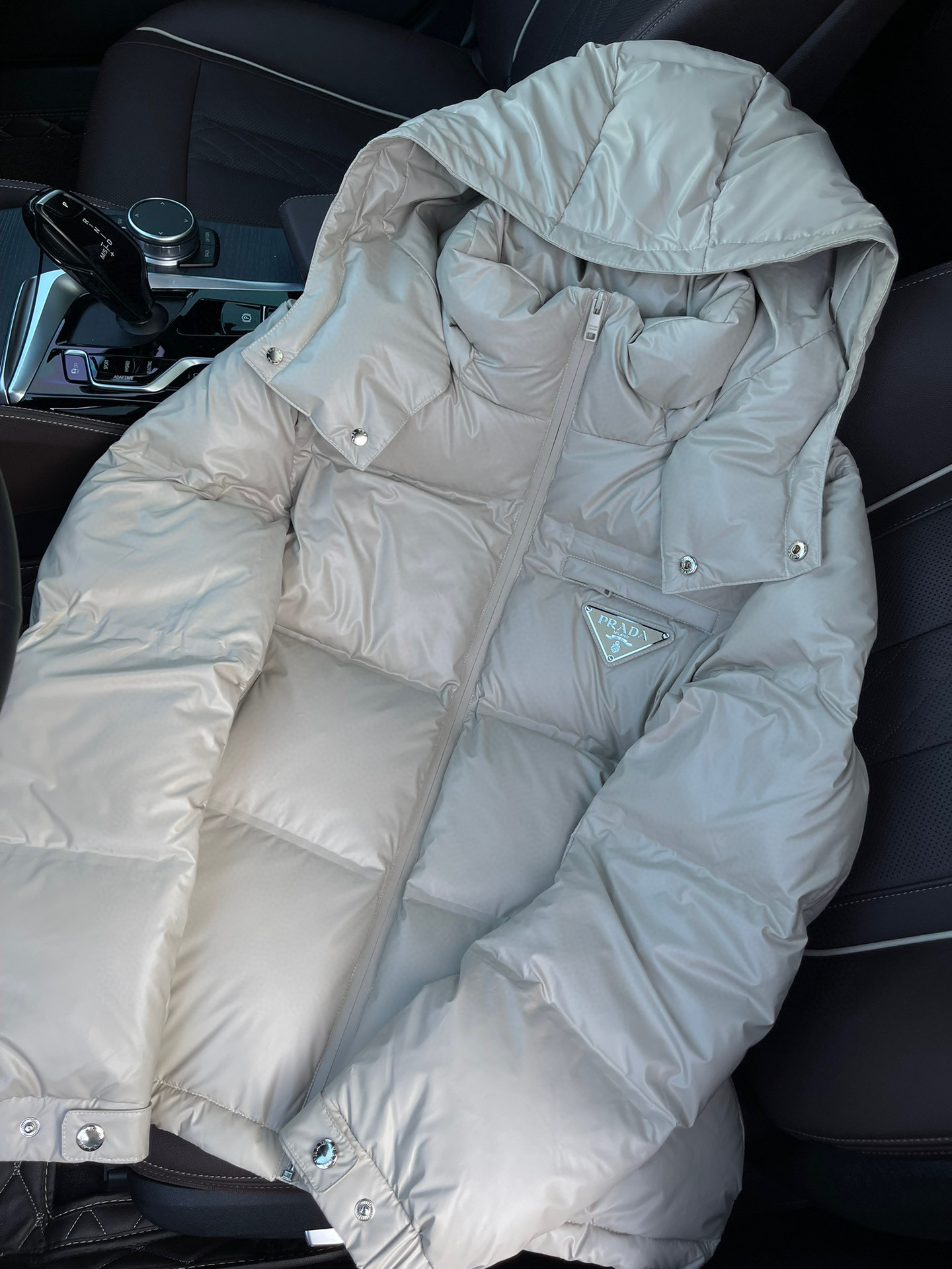Prada Jacket – CJKT1530