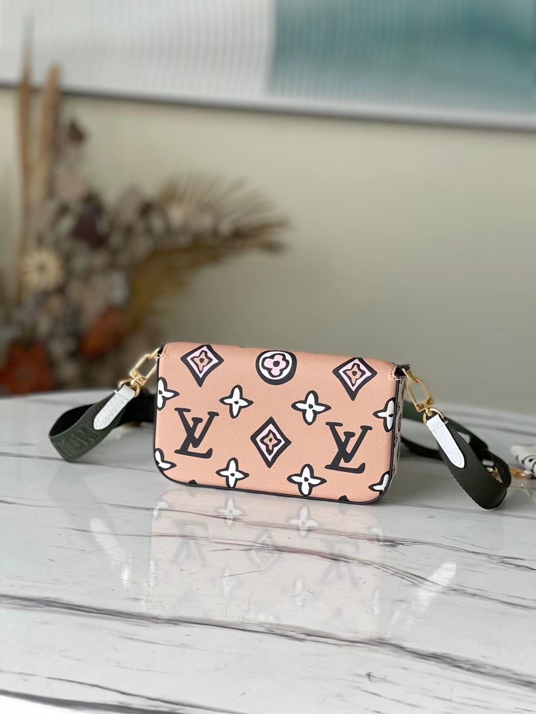 Louis Vuitton Shoulder Bag – LVSH1039
