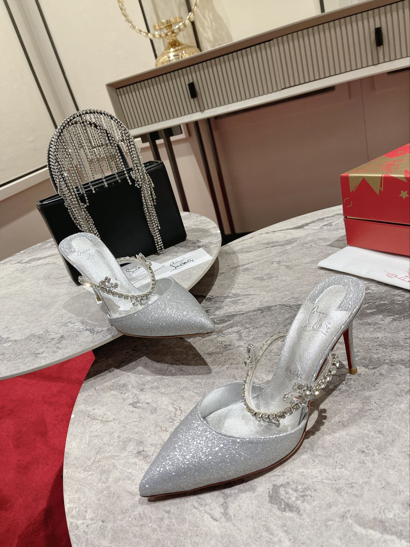 Christian Louboutin Pumps – CLWO1003