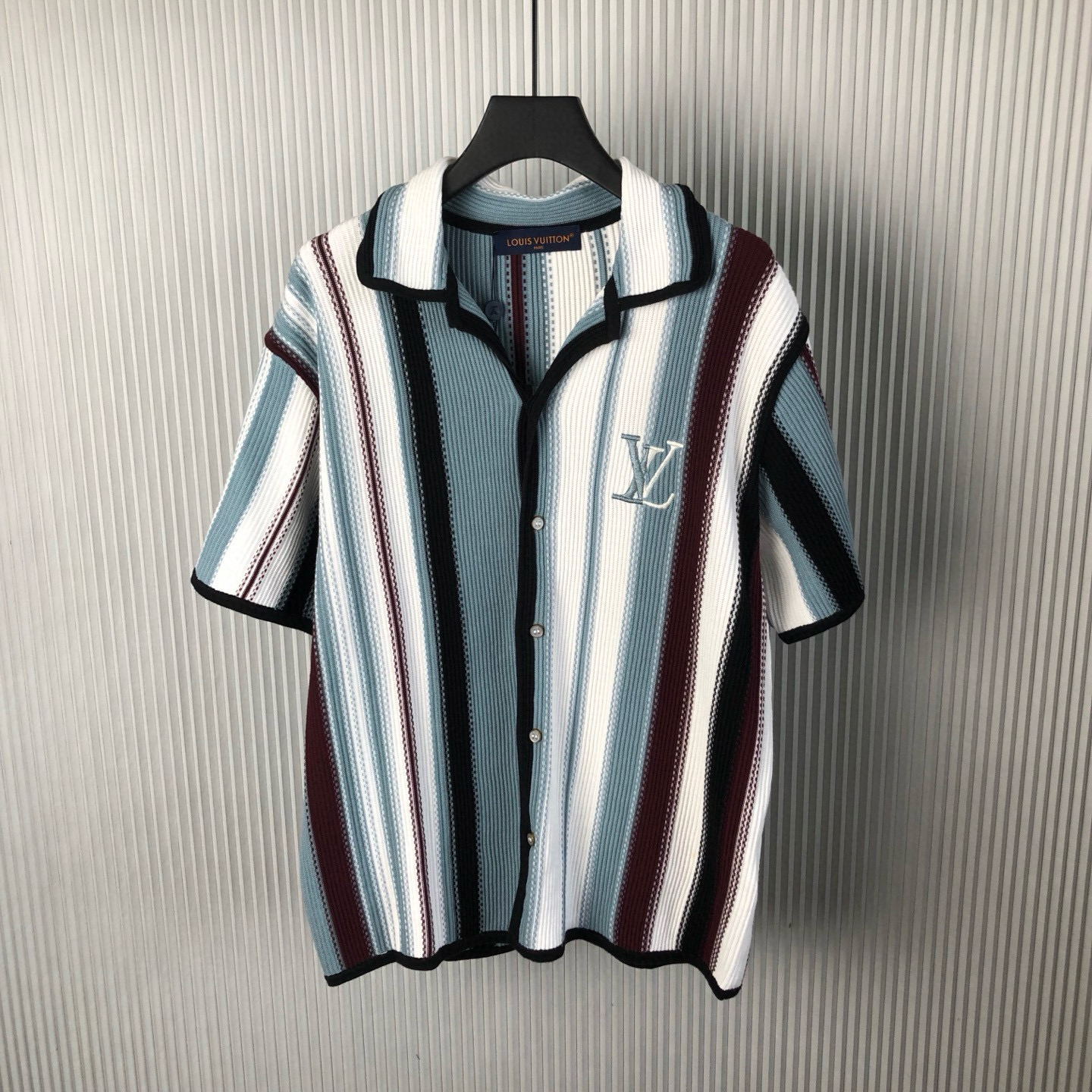 Louis Vuitton Shirt – TRJK1202