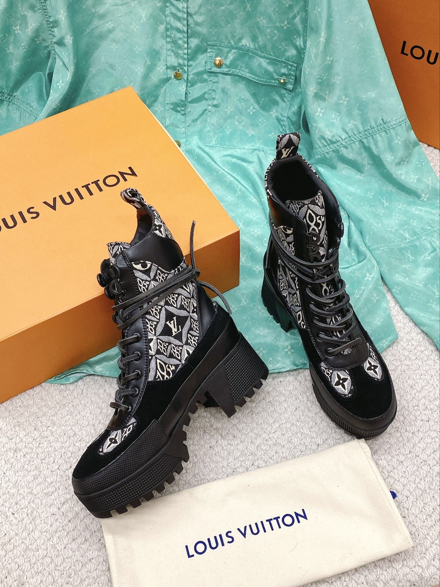 Louis Vuitton Boots – WOLV1017