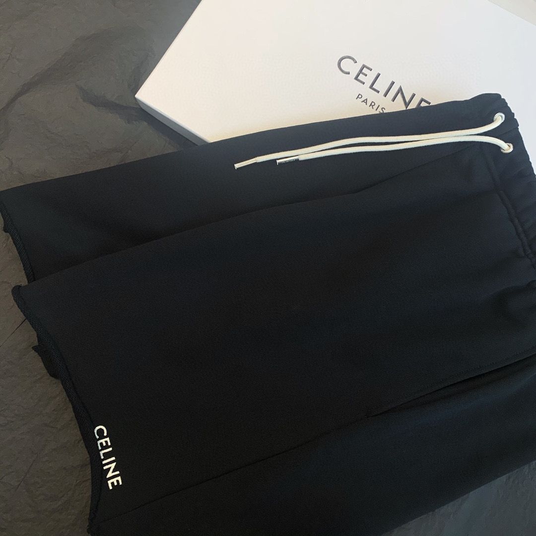 Celine Short – SHRT1072