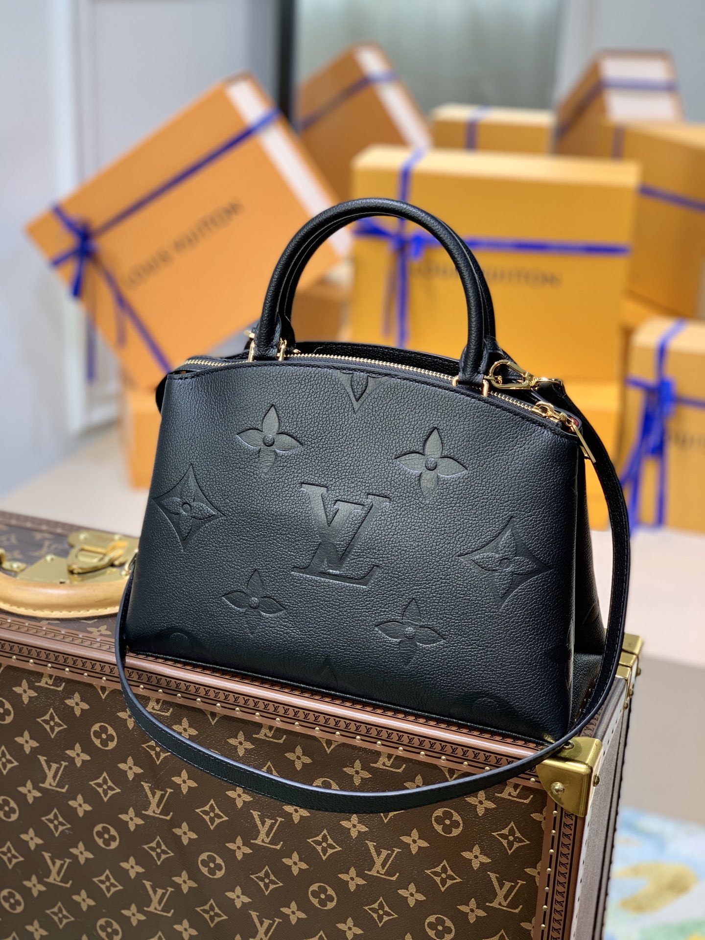 Louis Vuitton Tote Bag – LVTB1062