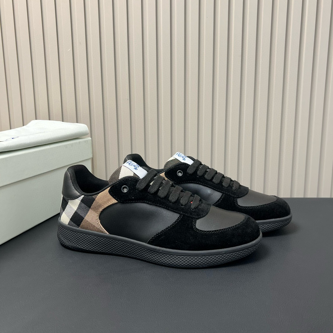 Burberry Sneaker – BBRY1051