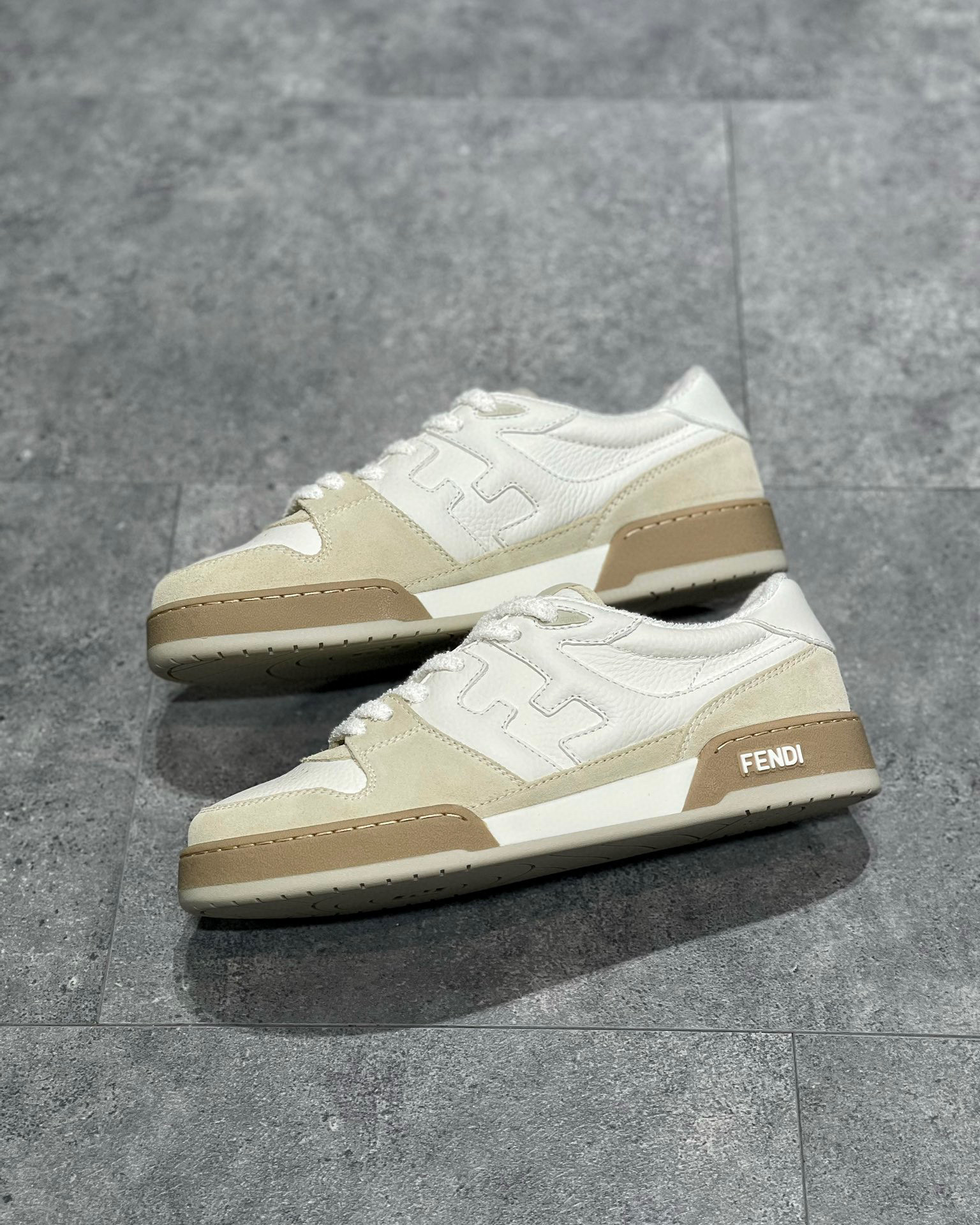 Fendi Sneaker – FEND1060