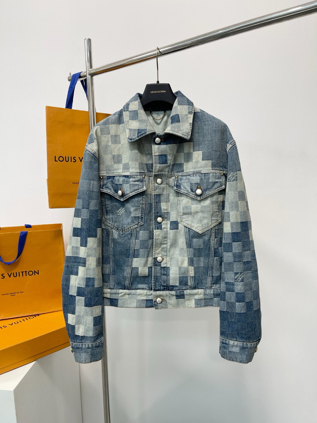 Louis Vuitton Denim Jacket – VEJK1097