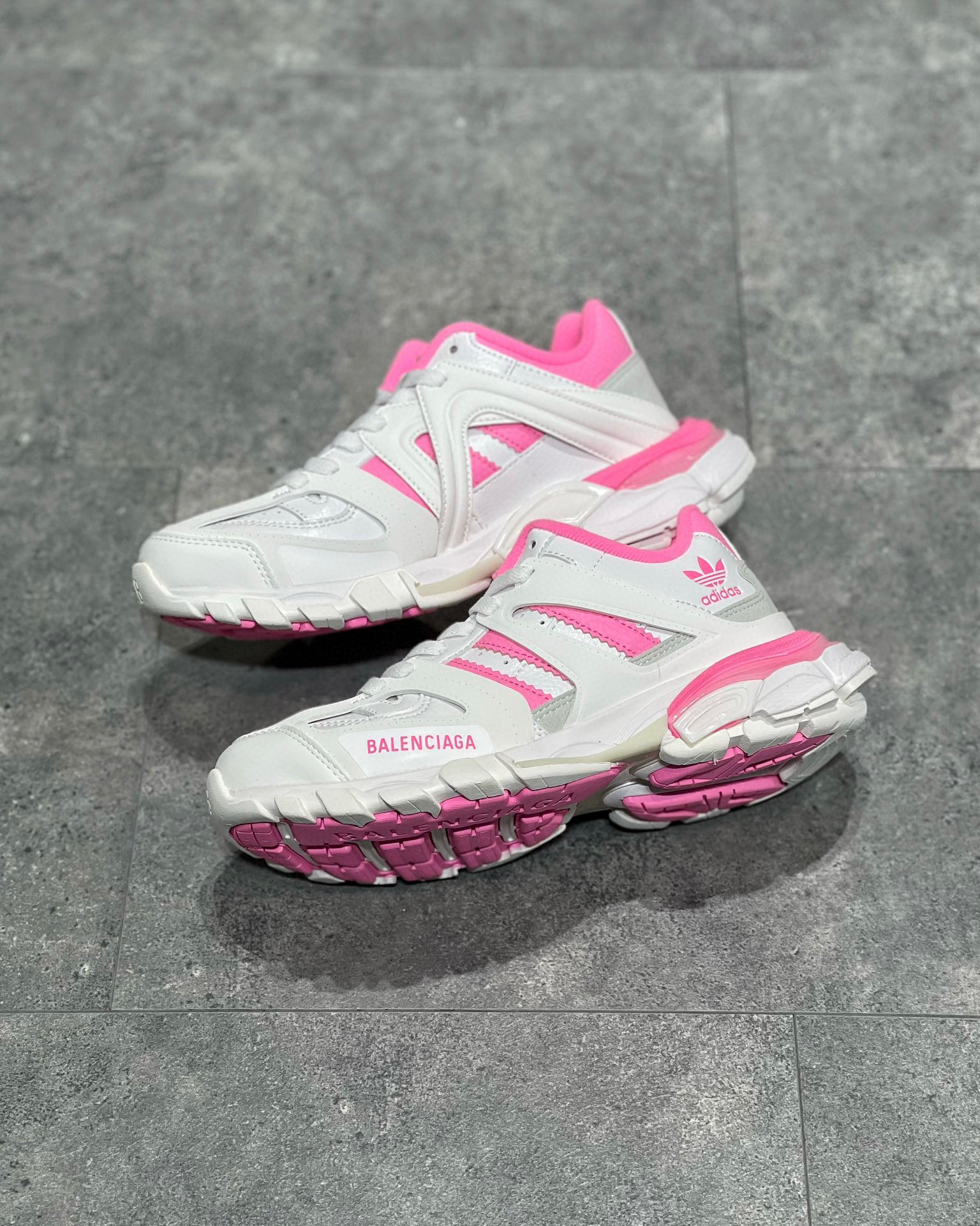 Balenciaga x Adidas Track 3.0 Sneaker – BLNC1177