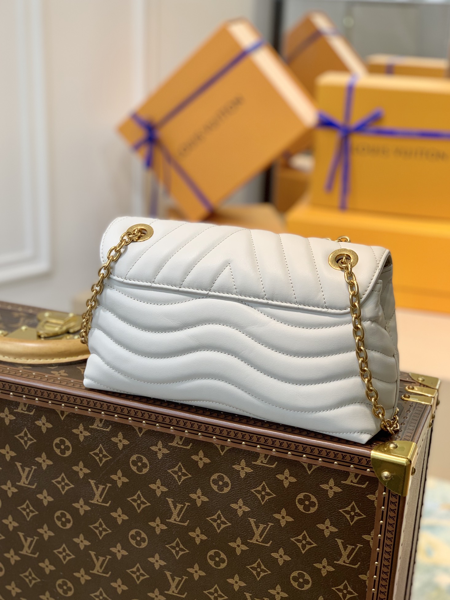 Louis Vuitton Shoulder Bag – LVSH1146