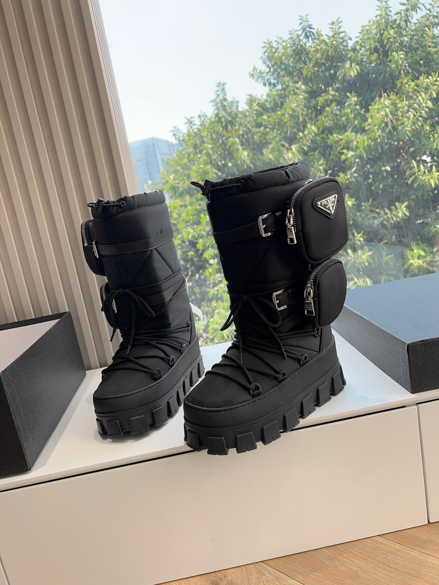 Prada Bots – WPRD1023