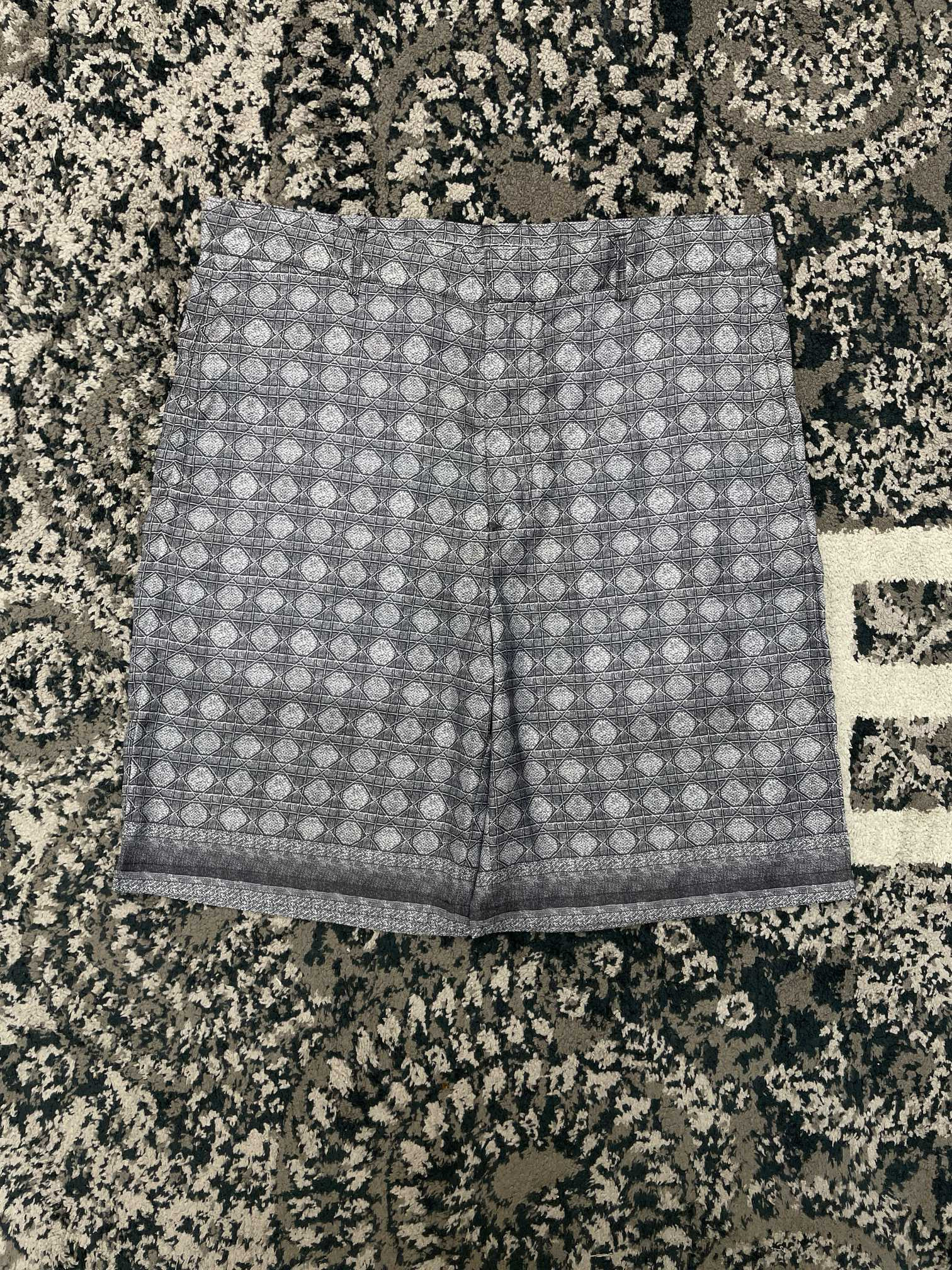 Dior Short – TRJT1136