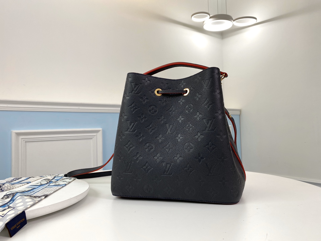 Louis Vuitton Shoulder Bag – LVSH1094