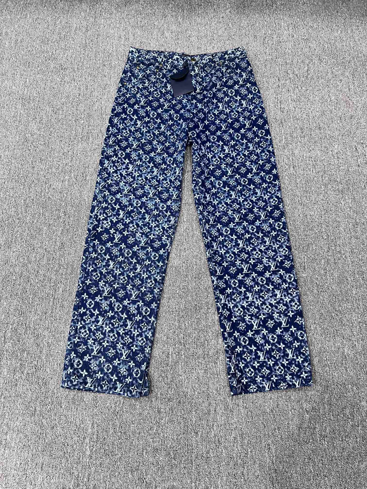 Louis Vuitton Jeans – JEPA1095